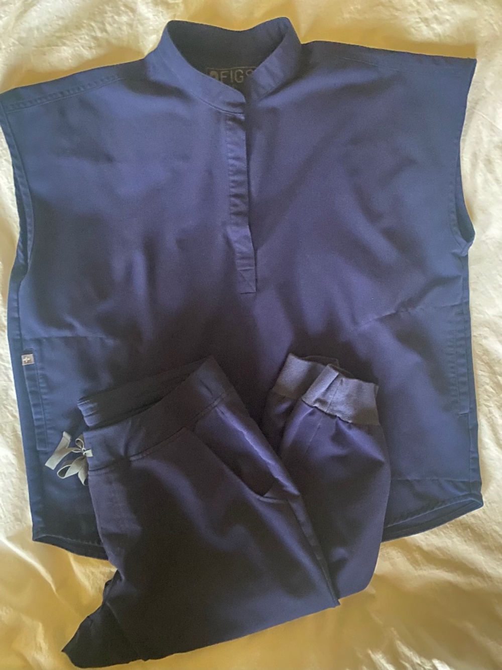 FIGS SCRUBS